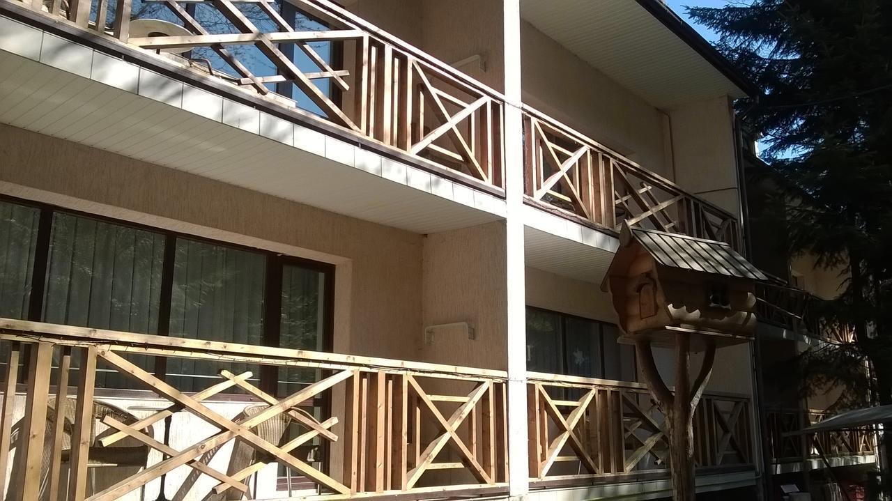 Hotel Yavir Яремче Екстериор снимка